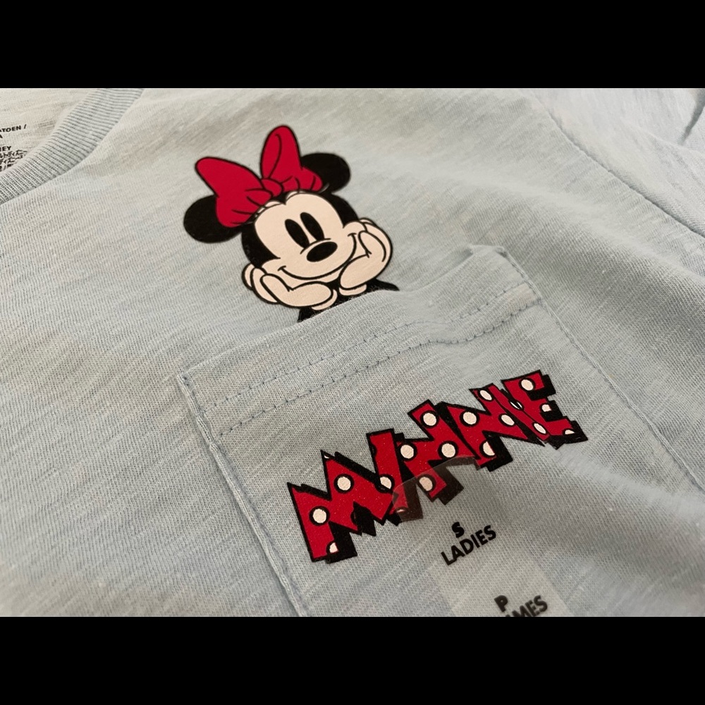 Disney Minnie Mouse front pocket tee, size Small - Picture 5 of 7